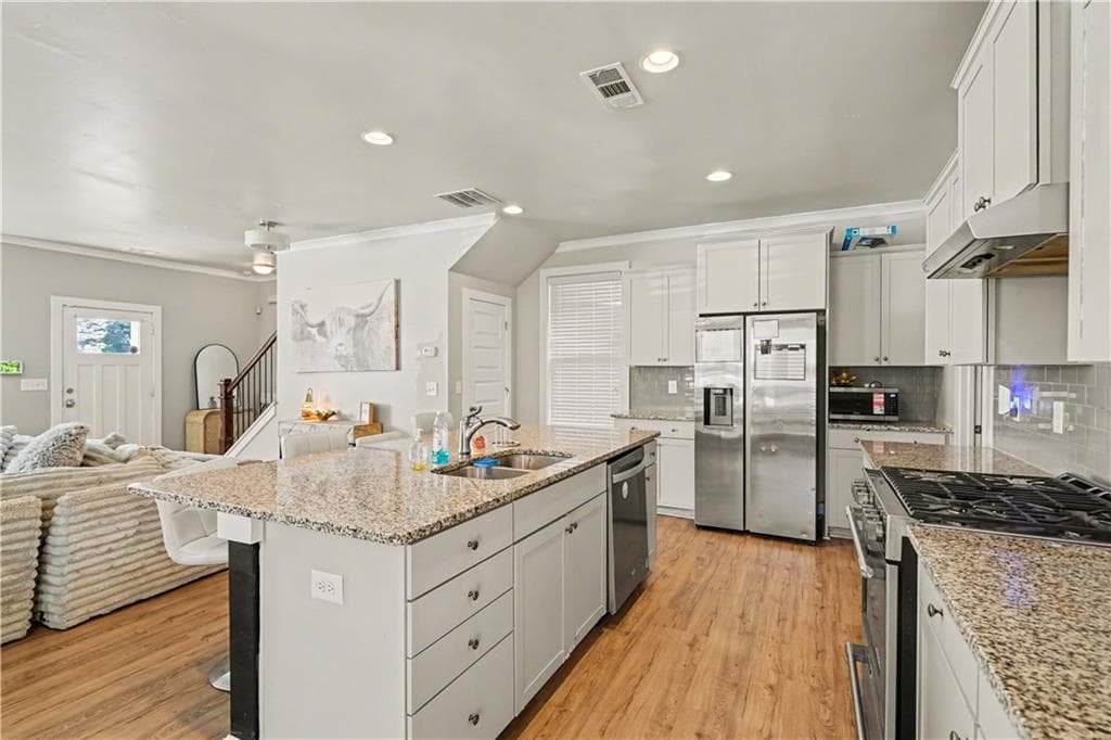 3 bedroom, 3 bathroom, 1,904 sq ft single family residence for sale at 2652 Tilson Road, Decatur, GA 30032 — photo 10