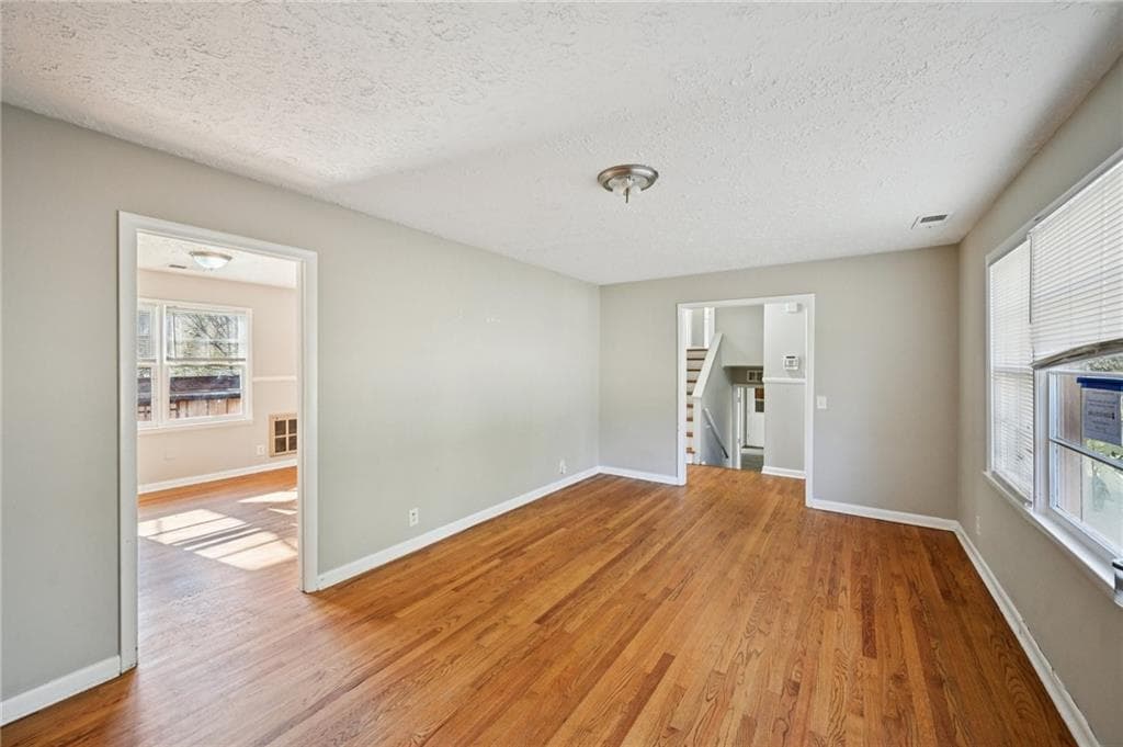 4 bedroom, 2 bathroom, 1,969 sq ft single family residence for sale at 1324 N Hicks Circle, Conyers, GA 30012 — photo 6