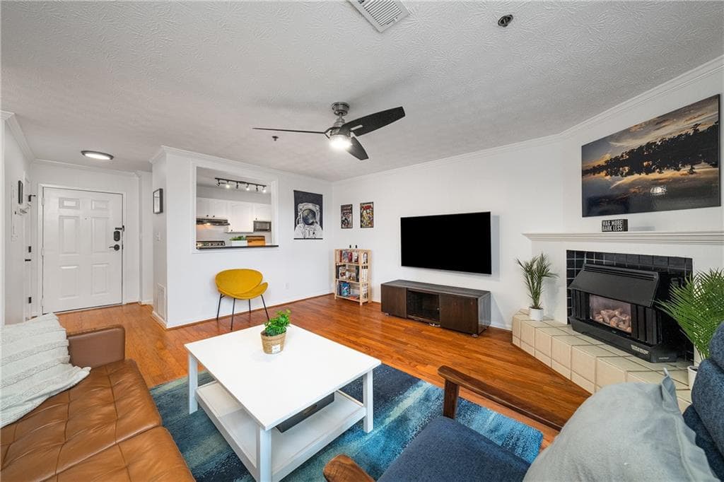 1 bedroom, 1 bathroom, 840 sq ft condominium for sale at 970 Sidney Marcus Boulevard 2211, Atlanta, GA 30324 — photo 4