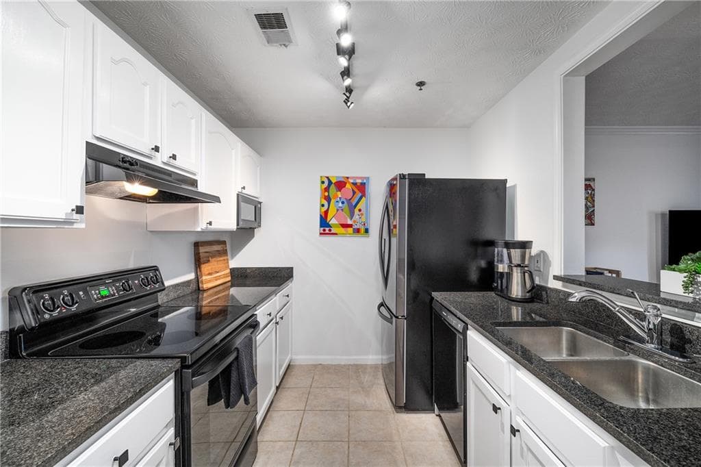 1 bedroom, 1 bathroom, 840 sq ft condominium for sale at 970 Sidney Marcus Boulevard 2211, Atlanta, GA 30324 — photo 7