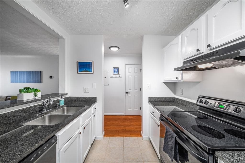 1 bedroom, 1 bathroom, 840 sq ft condominium for sale at 970 Sidney Marcus Boulevard 2211, Atlanta, GA 30324 — photo 8