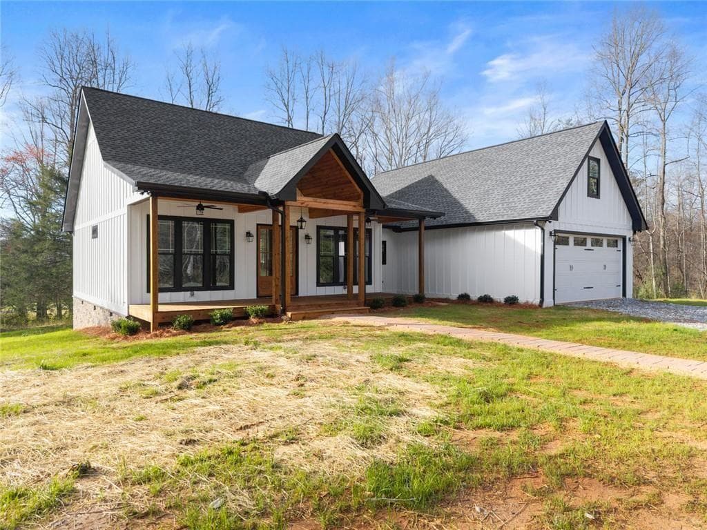 4 bedroom, 4 bathroom, 2,240 sq ft single family residence for sale at 3260 Hwy 255, Sautee Nacoochee, GA 30571 — photo 2
