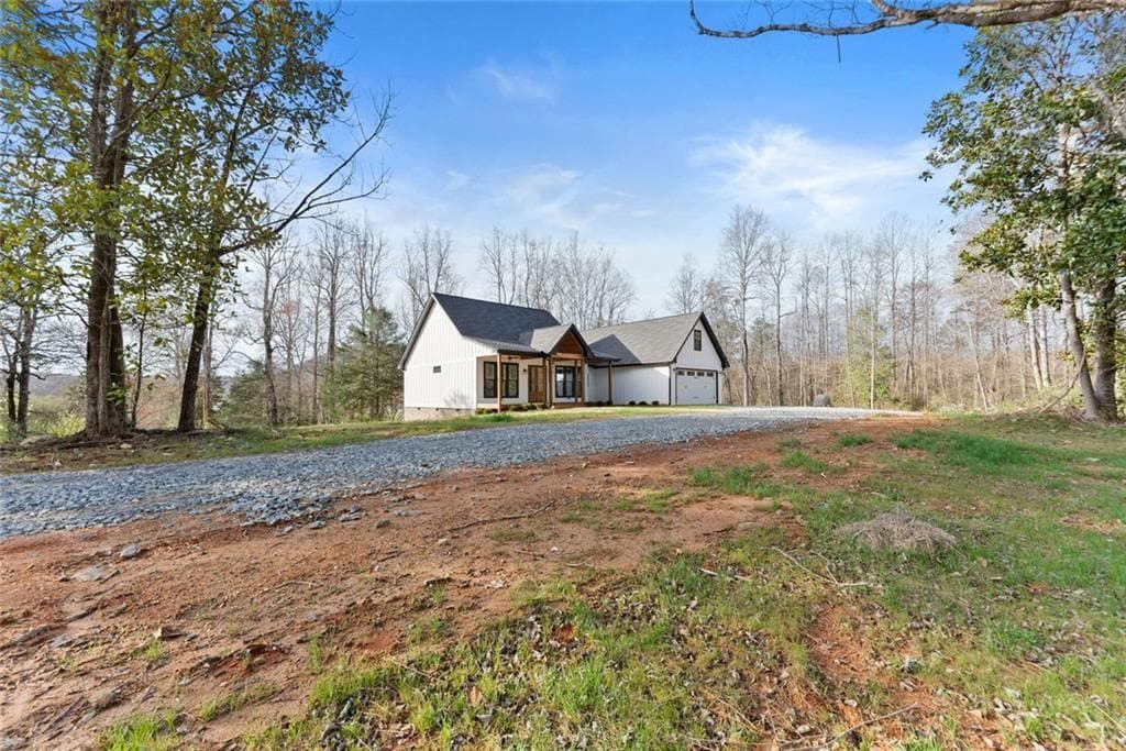 4 bedroom, 4 bathroom, 2,240 sq ft single family residence for sale at 3260 Hwy 255, Sautee Nacoochee, GA 30571 — photo 5