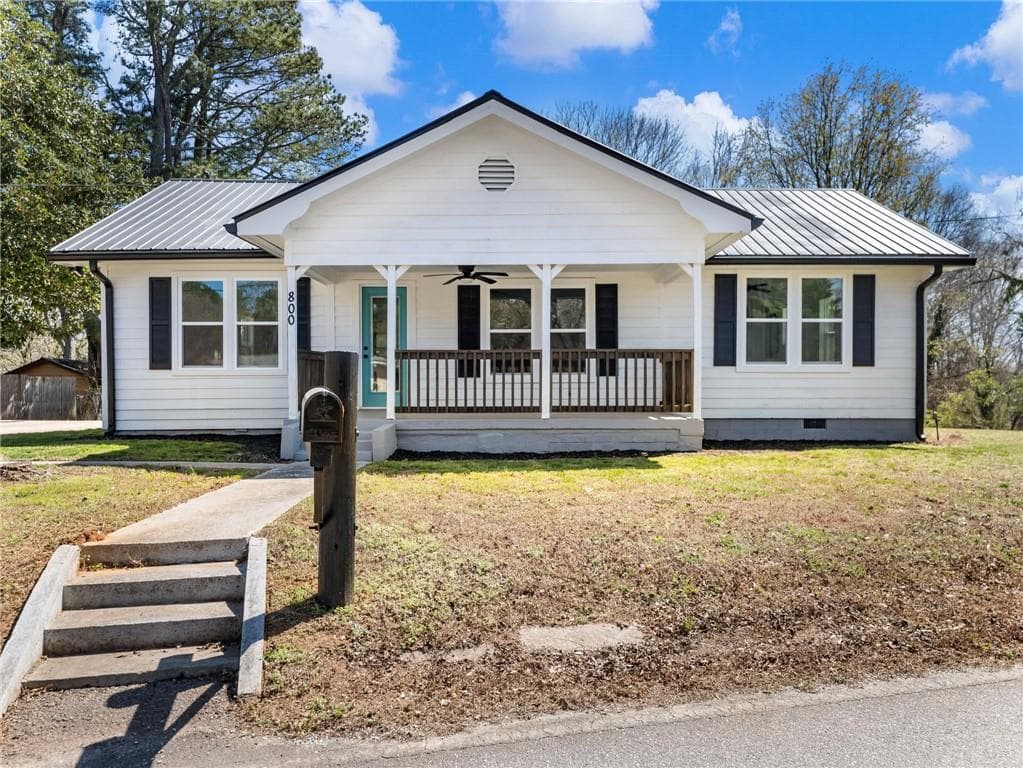 3 bedroom, 2 bathroom, 1,764 sq ft single family residence under contract at 800 Park Avenue, Baldwin, GA 30511