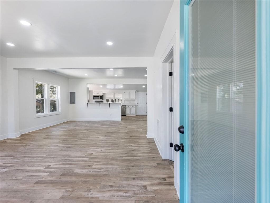 3 bedroom, 2 bathroom, 1,764 sq ft single family residence under contract at 800 Park Avenue, Baldwin, GA 30511 — photo 3