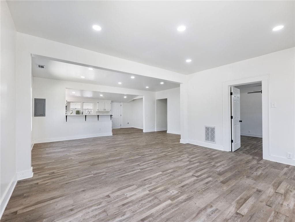 3 bedroom, 2 bathroom, 1,764 sq ft single family residence under contract at 800 Park Avenue, Baldwin, GA 30511 — photo 5