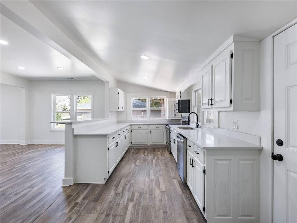 3 bedroom, 2 bathroom, 1,764 sq ft single family residence under contract at 800 Park Avenue, Baldwin, GA 30511 — photo 10