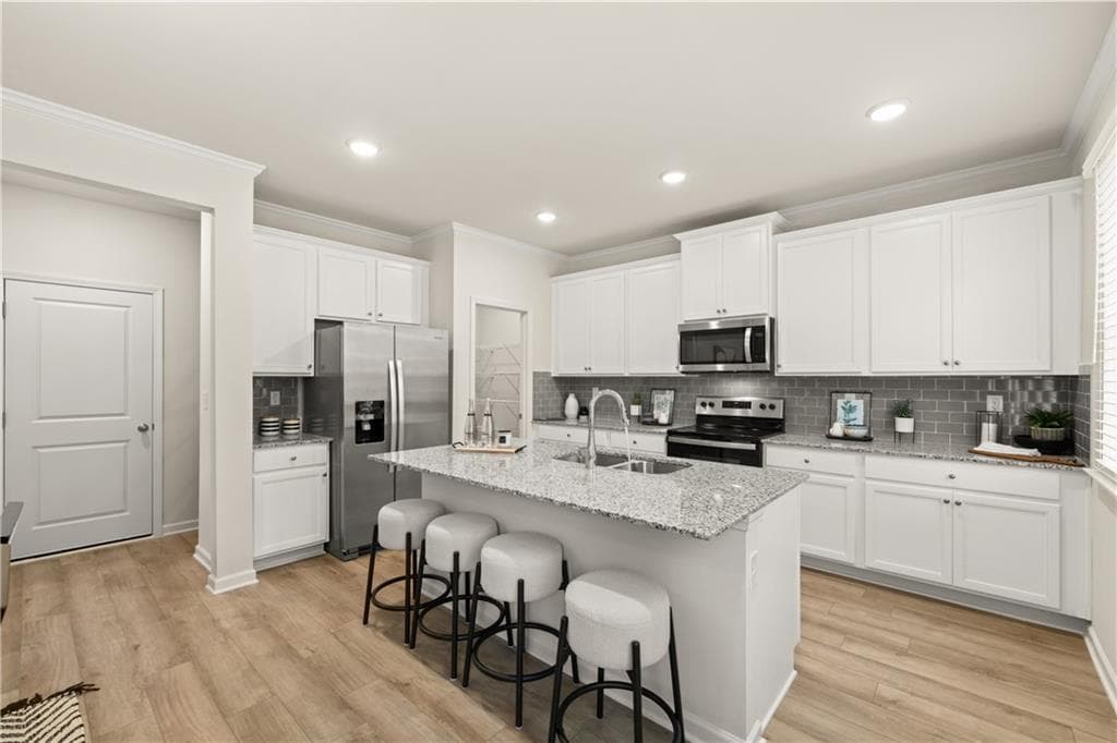4 bedroom, 3 bathroom, 2,506 sq ft single family residence for sale at 4553 AJO Walk, Atlanta, GA 30331 — photo 6