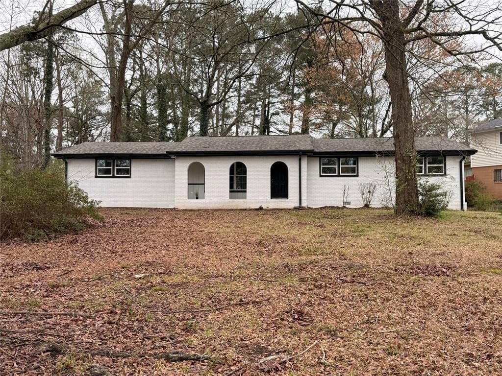 3 bedroom, 2 bathroom single family residence for rent at 1055 Pinecrest Drive, Forest Park, GA 30297 for $2,100 a month — photo 2