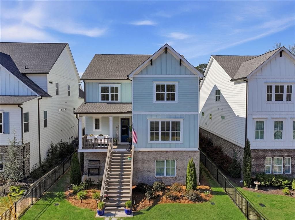 4 bedroom, 4 bathroom, 3,239 sq ft single family residence under contract at 5908 Mitchell Street, Flowery Branch, GA 30542 — photo 3