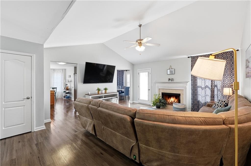 4 bedroom, 3 bathroom, 2,467 sq ft single family residence for sale at 172 Polo Crossing, Hiram, GA 30141 — photo 6