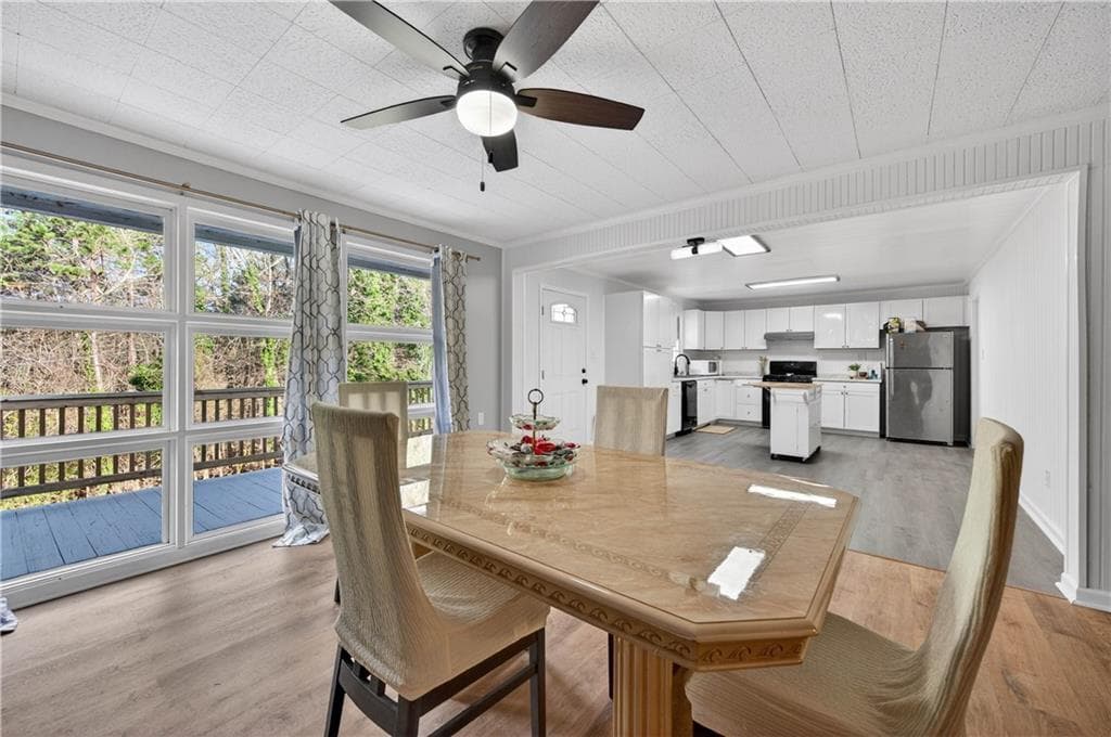 6 bedroom, 4 bathroom, 3,600 sq ft single family residence for sale at 3460 Maynard Circle, Gainesville, GA 30506 — photo 7