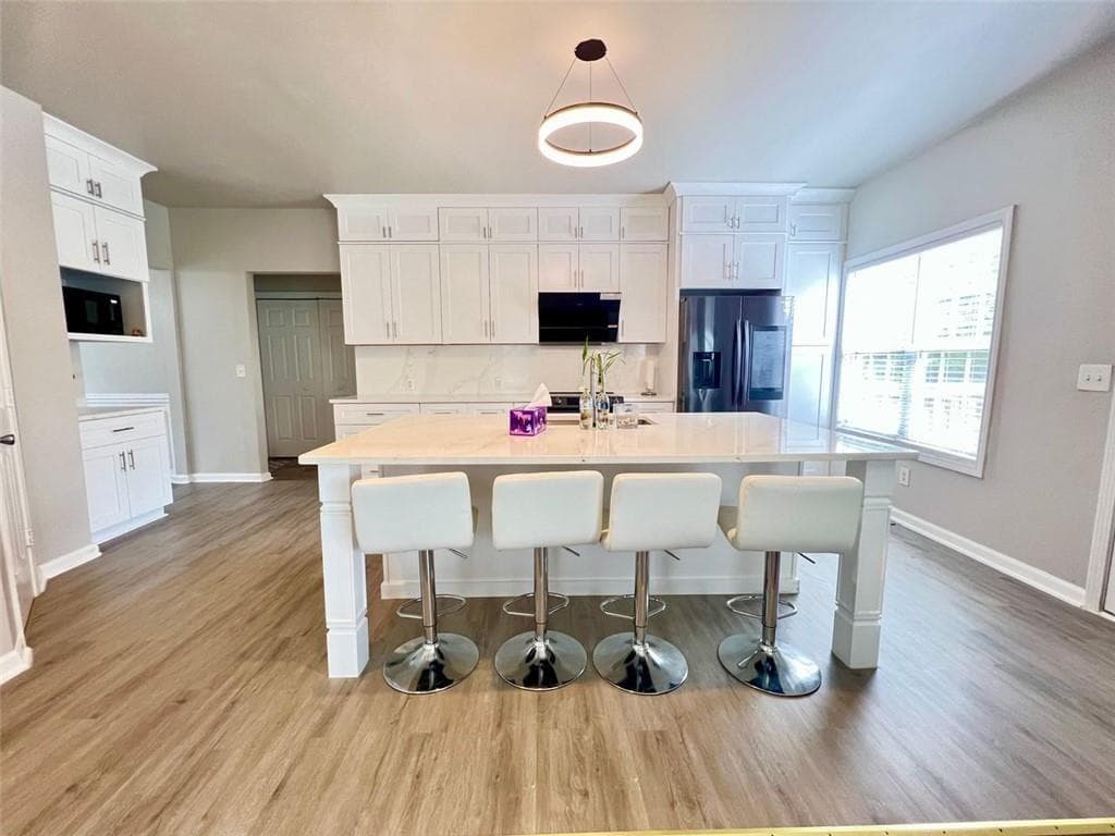 4 bedroom, 3 bathroom, 2,175 sq ft single family residence under contract at 903 MILTON Circle, Loganville, GA 30052 — photo 6