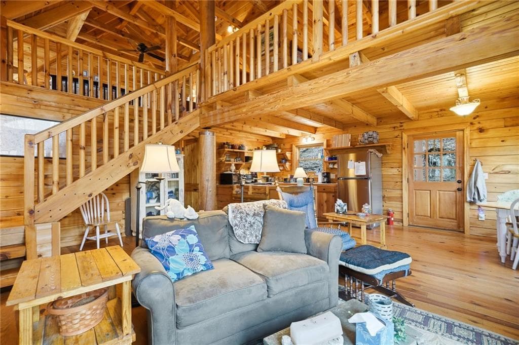 3 bedroom, 2 bathroom, 1,296 sq ft single family residence for sale at 947 Skyview Drive, Ellijay, GA 30536 — photo 6
