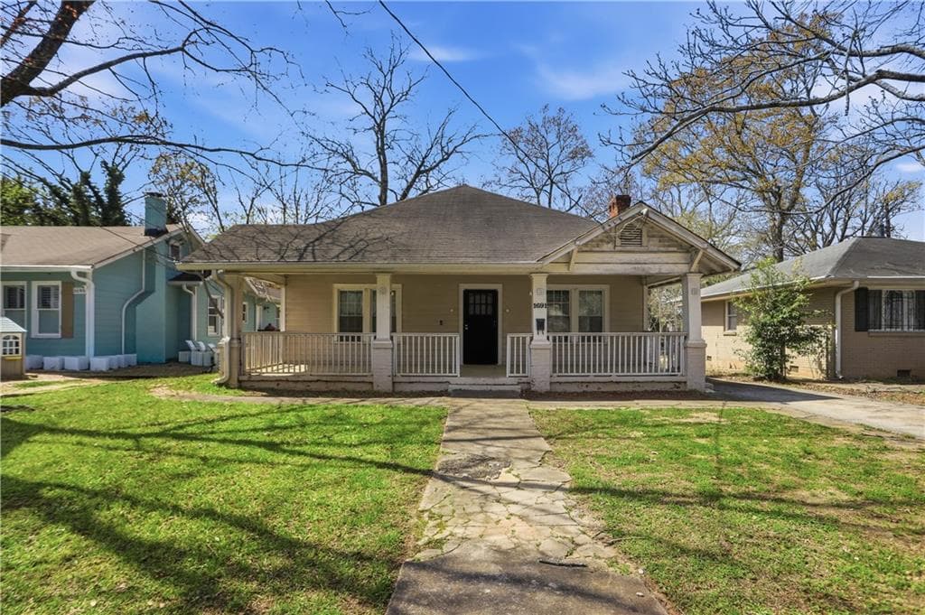 3 bedroom, 1 bathroom, 1,920 sq ft single family residence for sale at 1691 Evans Drive, Atlanta, GA 30310 — photo 2