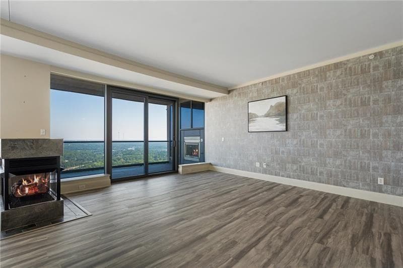 2 bedroom, 2 bathroom, 2,471 sq ft condominium for sale at 3344 Peachtree Road 3703, Atlanta, GA 30326 — photo 9
