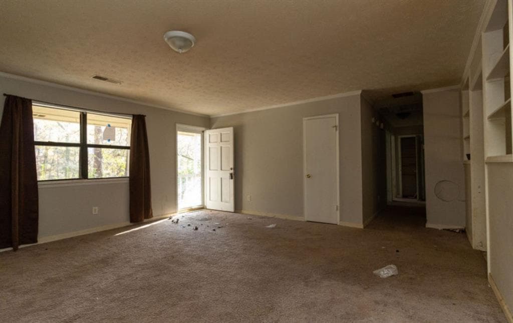 3 bedroom, 2 bathroom, 1,320 sq ft single family residence for sale at 137 Springvalley Circle, Stockbridge, GA 30281 — photo 2