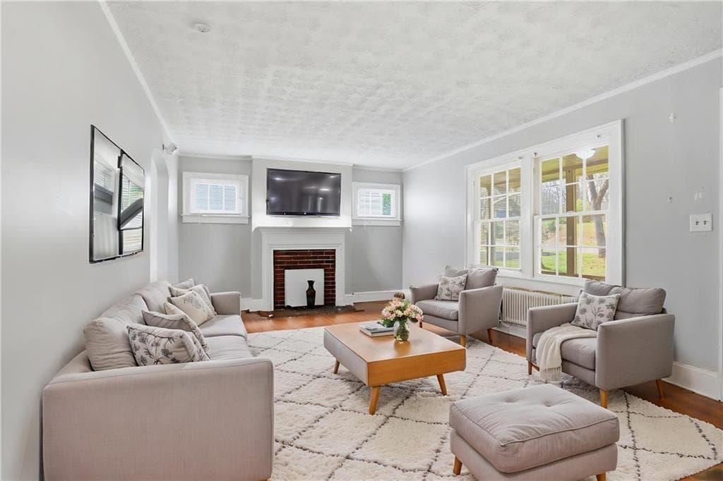 2 bedroom, 1 bathroom, 1,048 sq ft single family residence for sale at 868 Rochelle Drive, Atlanta, GA 30310 — photo 6