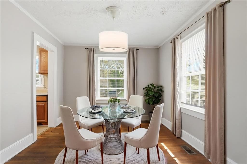 2 bedroom, 1 bathroom, 1,048 sq ft single family residence for sale at 868 Rochelle Drive, Atlanta, GA 30310 — photo 7