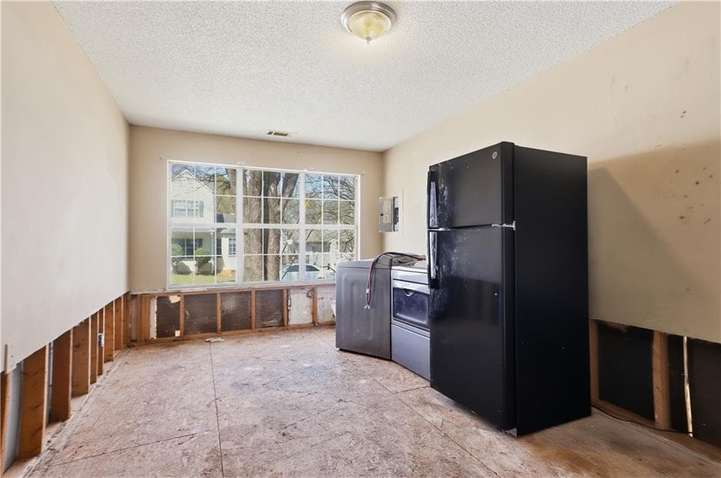 3 bedroom, 2 bathroom, 1,599 sq ft single family residence for sale at 627 Sandys Lane, Atlanta, GA 30354 — photo 10