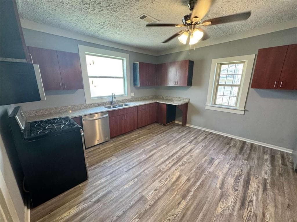 2 bedroom, 2 bathroom, 1,268 sq ft single family residence for rent at 74 Martin Luther K Drive, Winder, GA 30680 for $1,300 a month — photo 6
