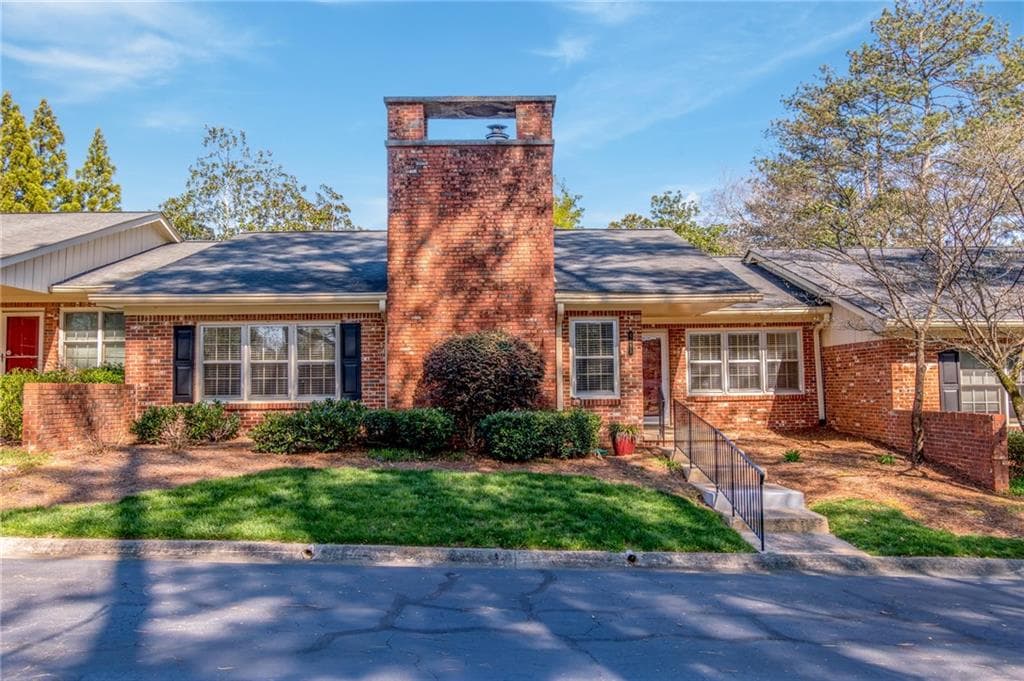 4095 Deerings Drive, Peachtree Corners, GA 30092 — most recent listing photo