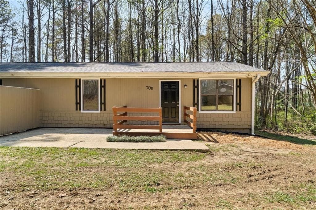 duplex sold at 70 Lindsey Lake Drive, Dallas, GA 30157