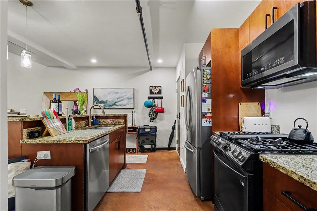1 bedroom, 2 bathroom, 905 sq ft condominium for sale at 964 Dekalb Avenue 106, Atlanta, GA 30307 — photo 9