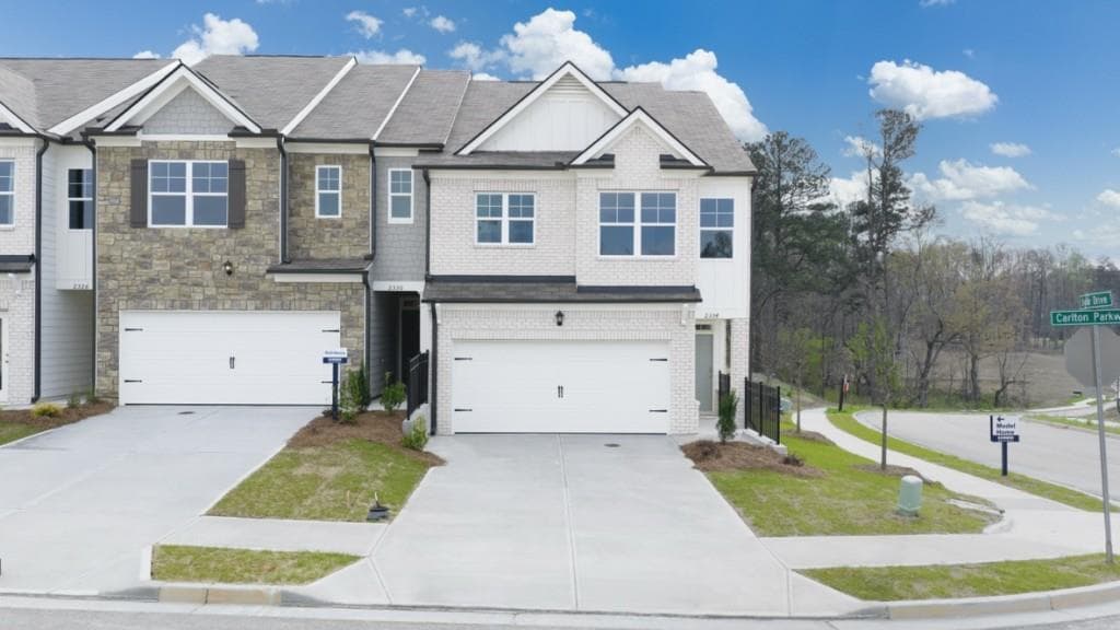 4 bedroom, 3 bathroom, 1,877 sq ft townhouse sold at 2334 Carlton Parkway, Douglasville, GA 30135