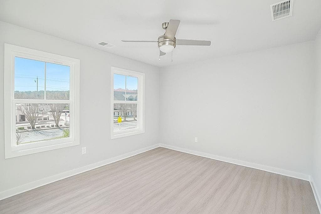 2 bedroom, 2 bathroom, 1,100 sq ft single family residence for sale at 360 Dempsey Drive, Fayetteville, GA 30214 — photo 8