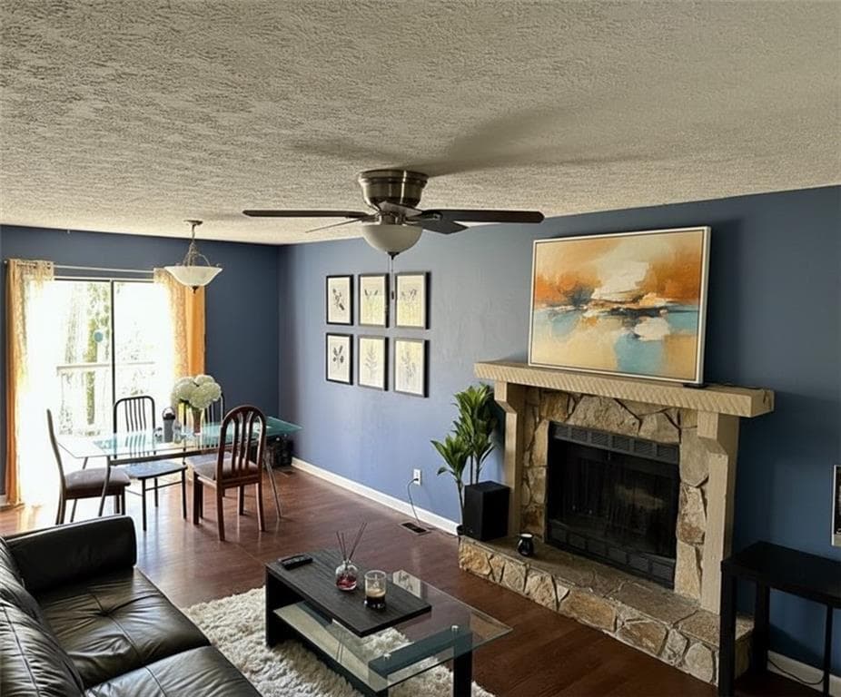 3 bedroom, 3 bathroom, 1,469 sq ft single family residence under contract at 2070 Harrison Ridge Court, Lawrenceville, GA 30044 — photo 5