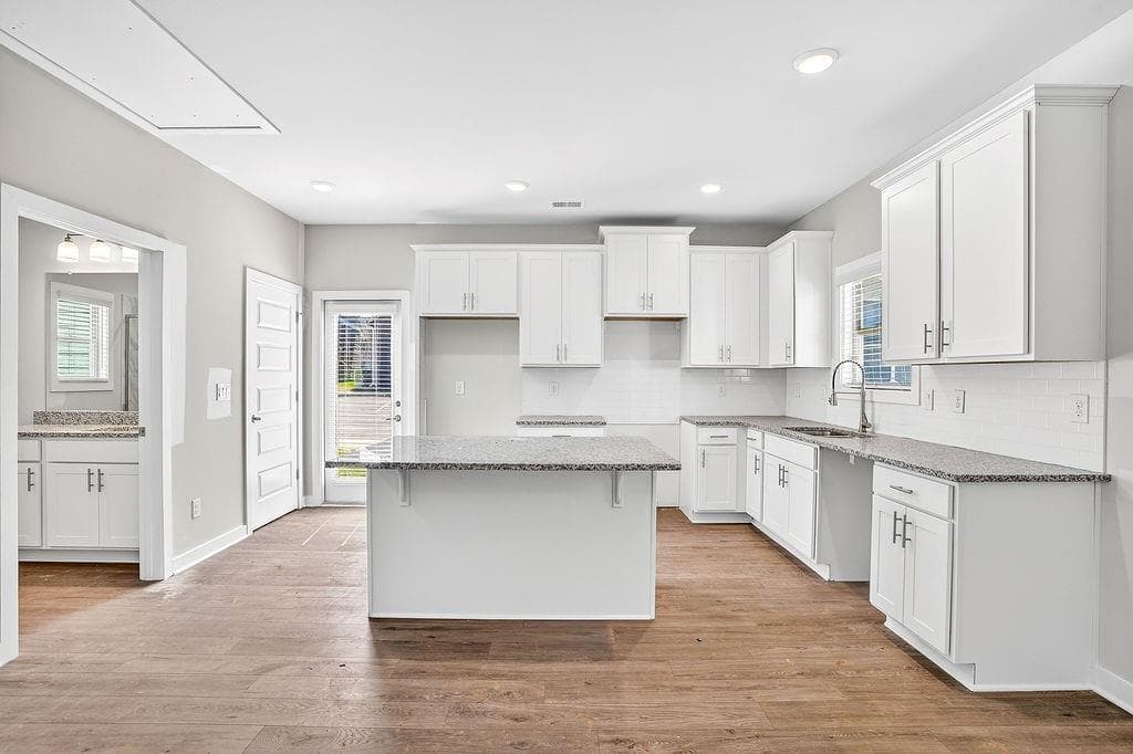 1 bedroom, 1 bathroom, 830 sq ft single family residence for sale at 200 Maddux Street, Fayetteville, GA 30214 — photo 9