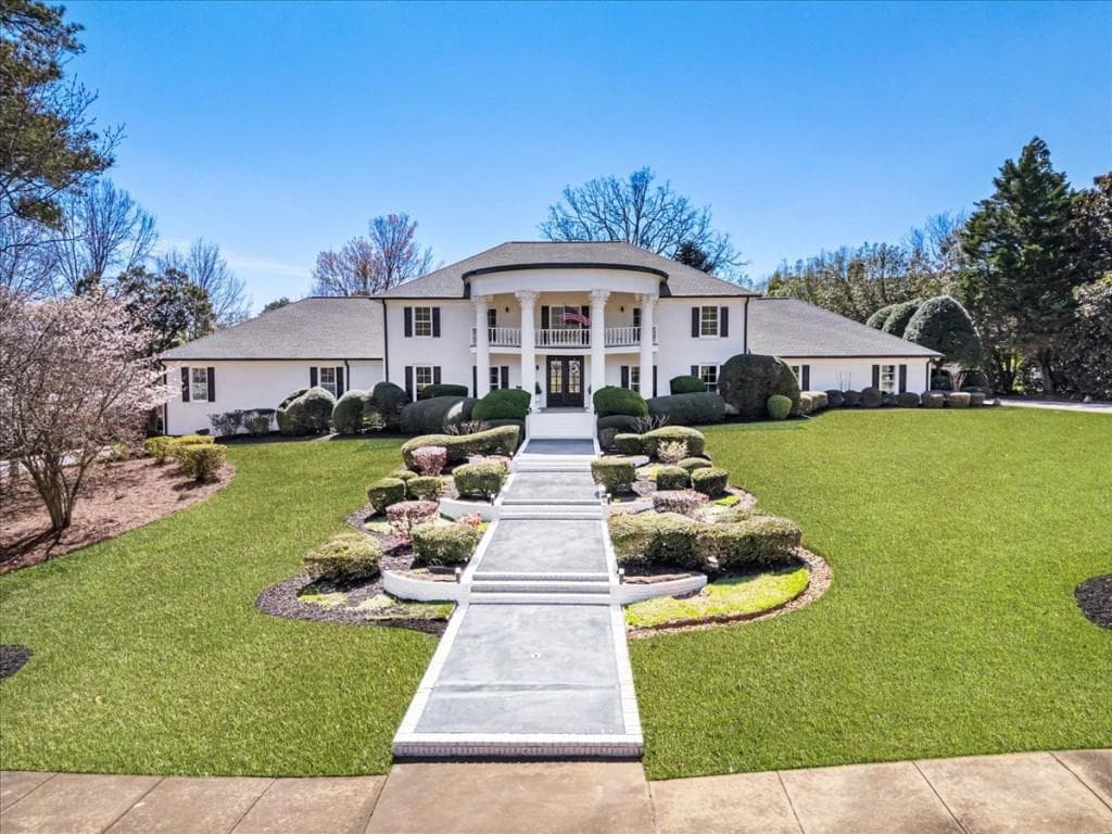 205 Slaton Circle