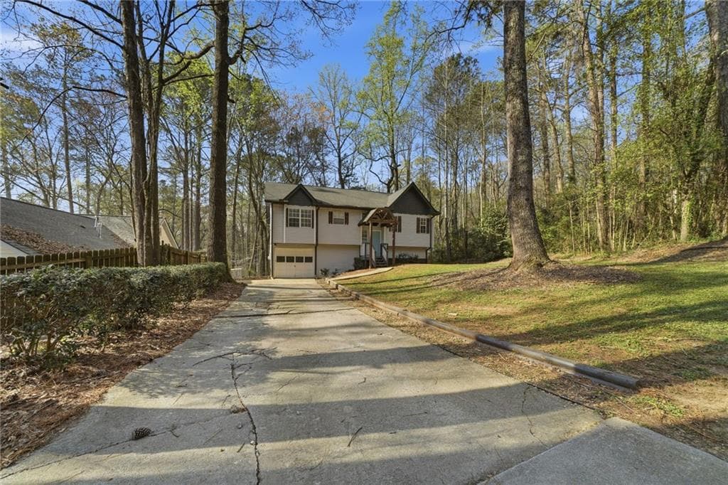 4412 Lucy Lane, Snellville, GA 30039 — most recent listing photo