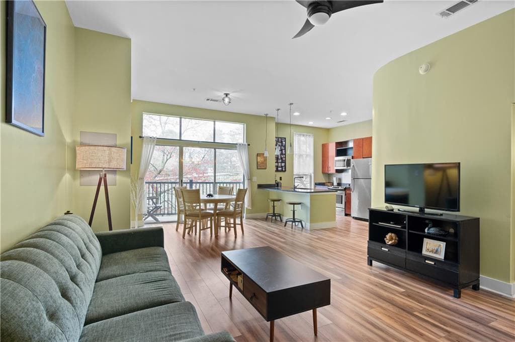 2 bedroom, 2 bathroom, 1,026 sq ft condominium sold at 2630 Talley Street 217, Decatur, GA 30030