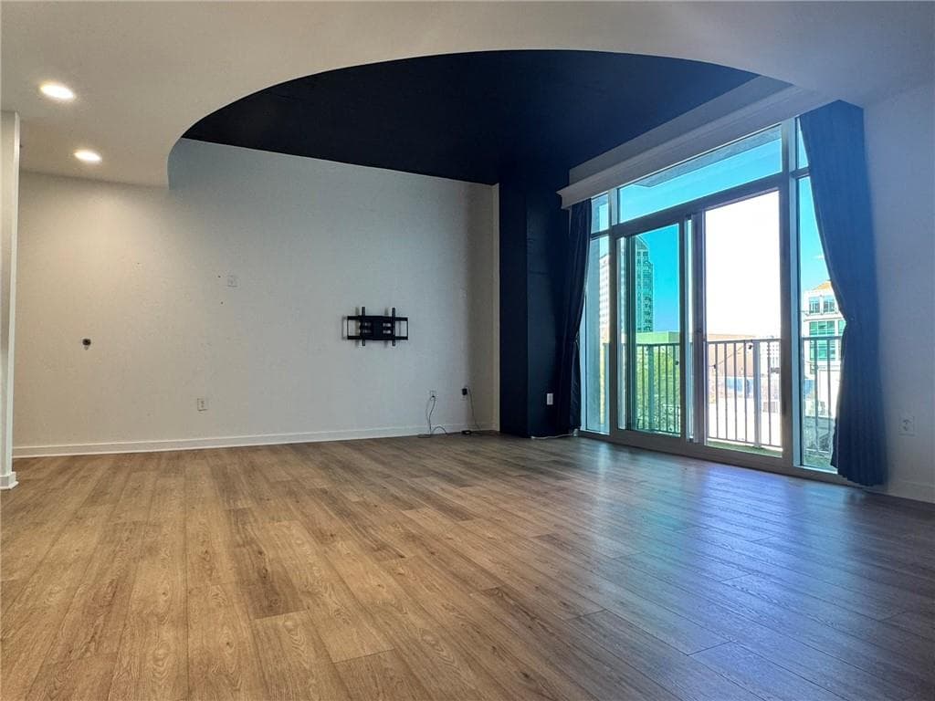1 bedroom, 1 bathroom, 827 sq ft condominium for sale at 250 Pharr Road 601, Atlanta, GA 30305 — photo 10