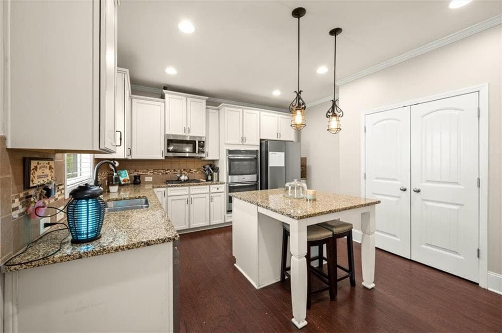 5 bedroom, 4 bathroom, 3,626 sq ft single family residence for sale at 5472 Heatherbrooke Drive, Acworth, GA 30101 — photo 10