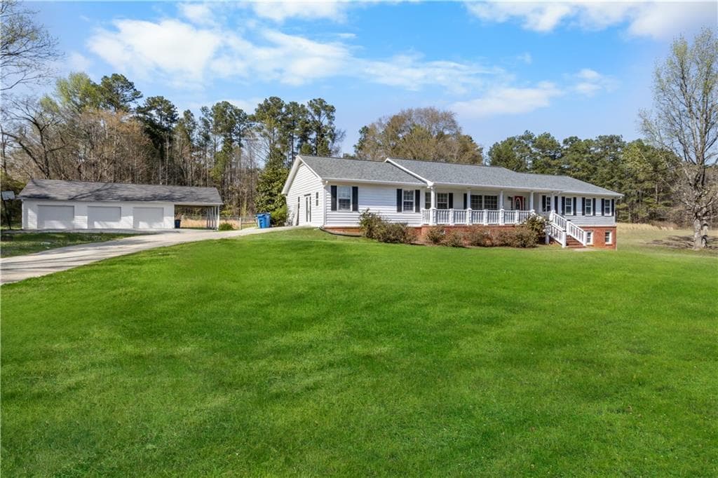221 Griffin Mountain Trl, Conyers, GA 30013 — most recent listing photo