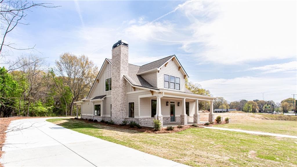 4 bedroom, 3 bathroom, 2,500 sq ft single family residence for sale at 2044 Bennett Road, Grayson, GA 30017 — photo 3
