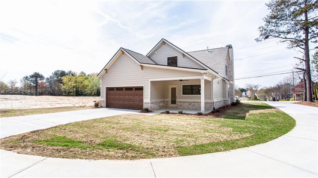 4 bedroom, 3 bathroom, 2,500 sq ft single family residence for sale at 2044 Bennett Road, Grayson, GA 30017 — photo 8