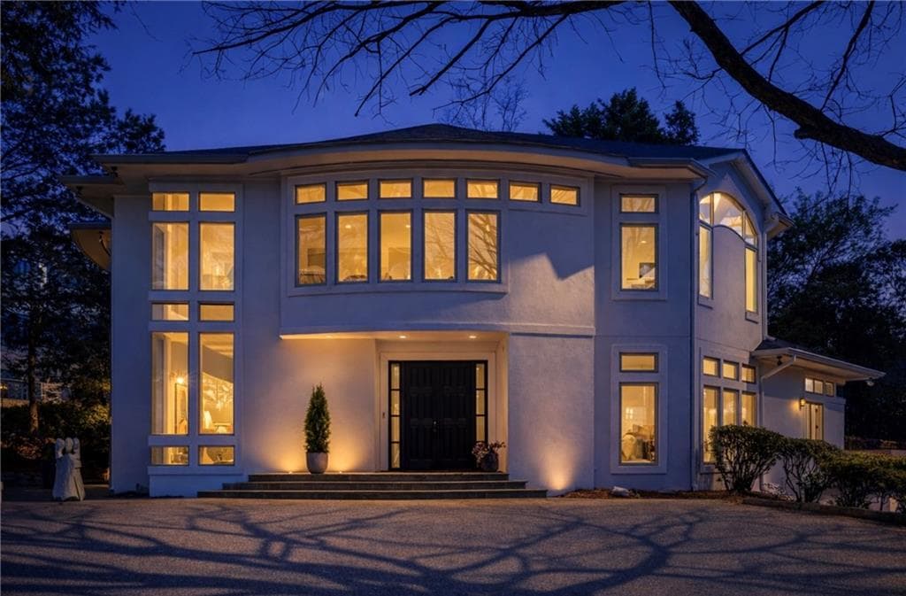 3 bedroom, 5 bathroom, 6,151 sq ft single family residence for sale at 35 Robin Hood Road, Atlanta, GA 30309