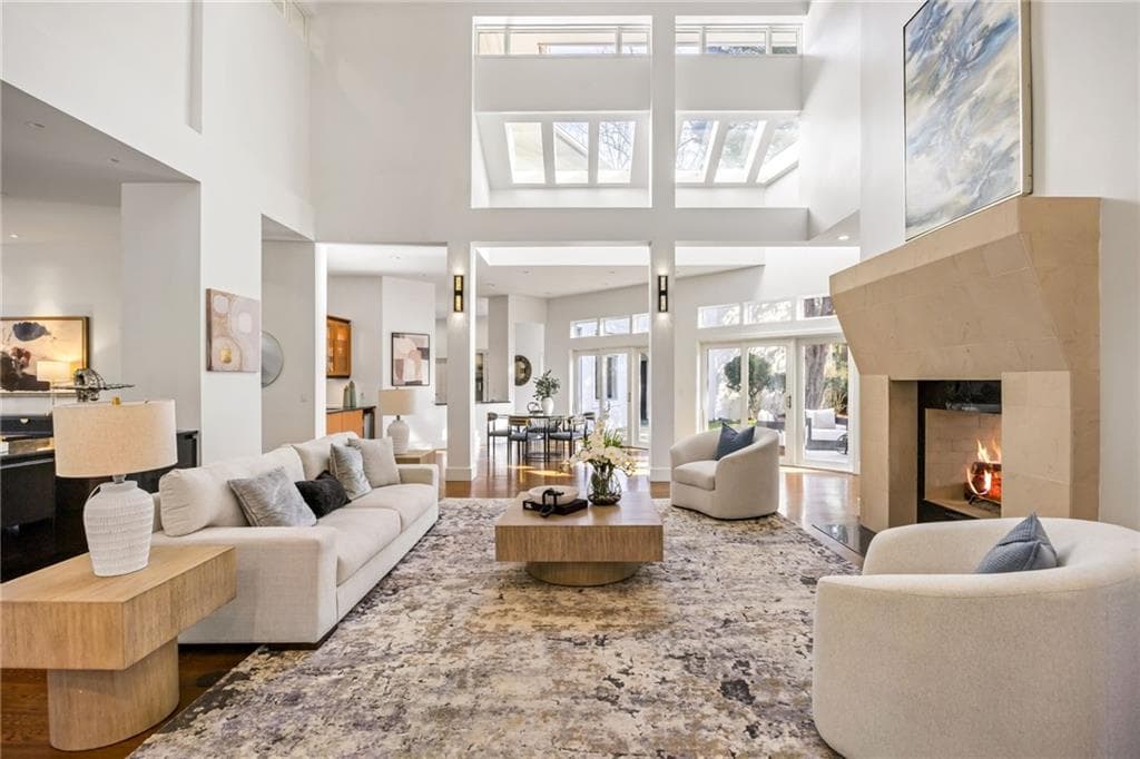 3 bedroom, 5 bathroom, 6,151 sq ft single family residence for sale at 35 Robin Hood Road, Atlanta, GA 30309 — photo 4
