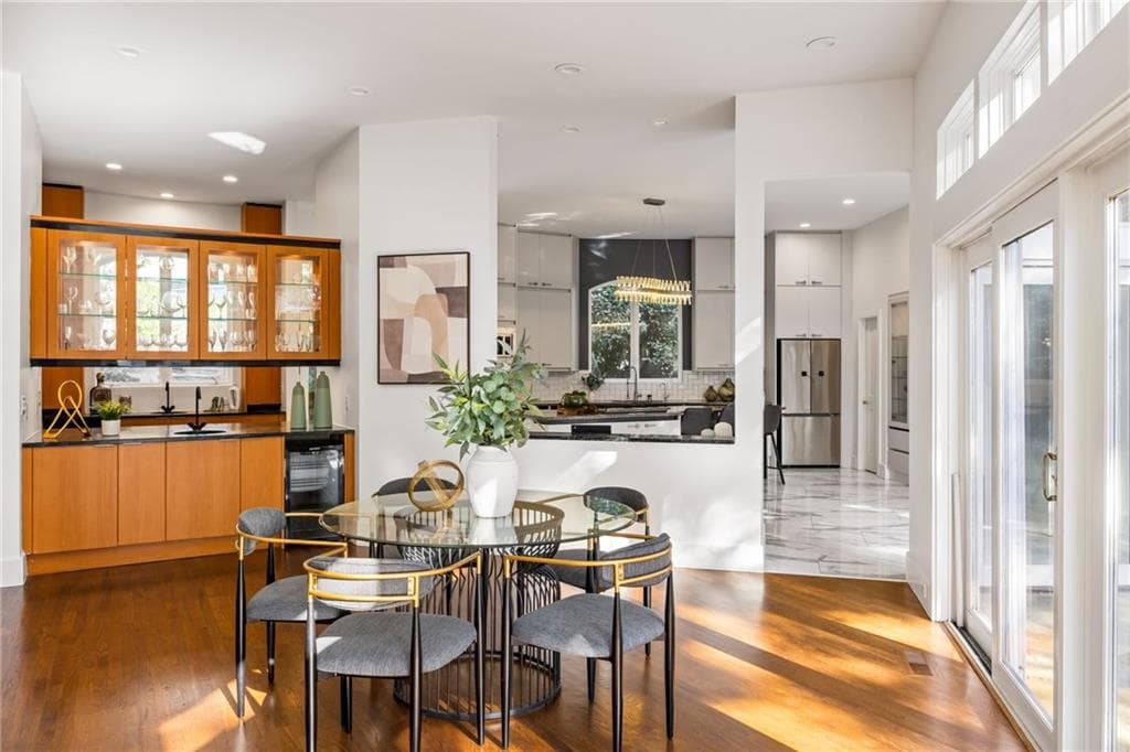 3 bedroom, 5 bathroom, 6,151 sq ft single family residence for sale at 35 Robin Hood Road, Atlanta, GA 30309 — photo 9