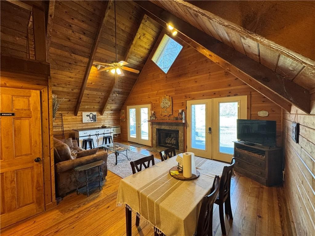 3 bedroom, 1 bathroom, 1,308 sq ft single family residence under contract at 137 Blue Spruce Drive, Blairsville, GA 30512 — photo 5