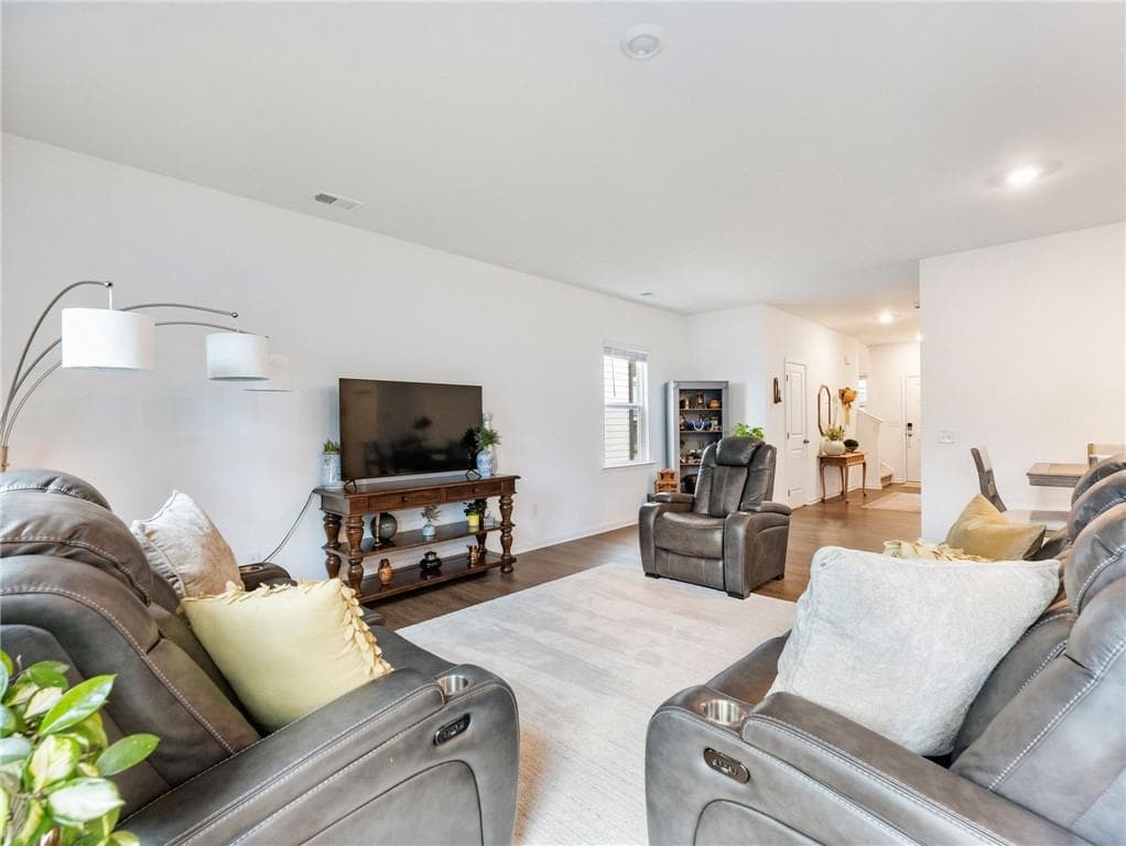 5 bedroom, 3 bathroom, 2,169 sq ft single family residence for rent at 680 Groover Street, Ball Ground, GA 30107 for $2,750 a month — photo 4