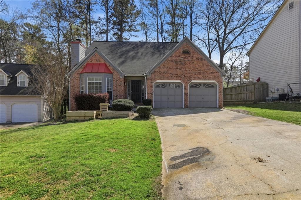3 bedroom, 3 bathroom, 1,863 sq ft single family residence for sale at 1404 Chapel Hill Lane, Marietta, GA 30008