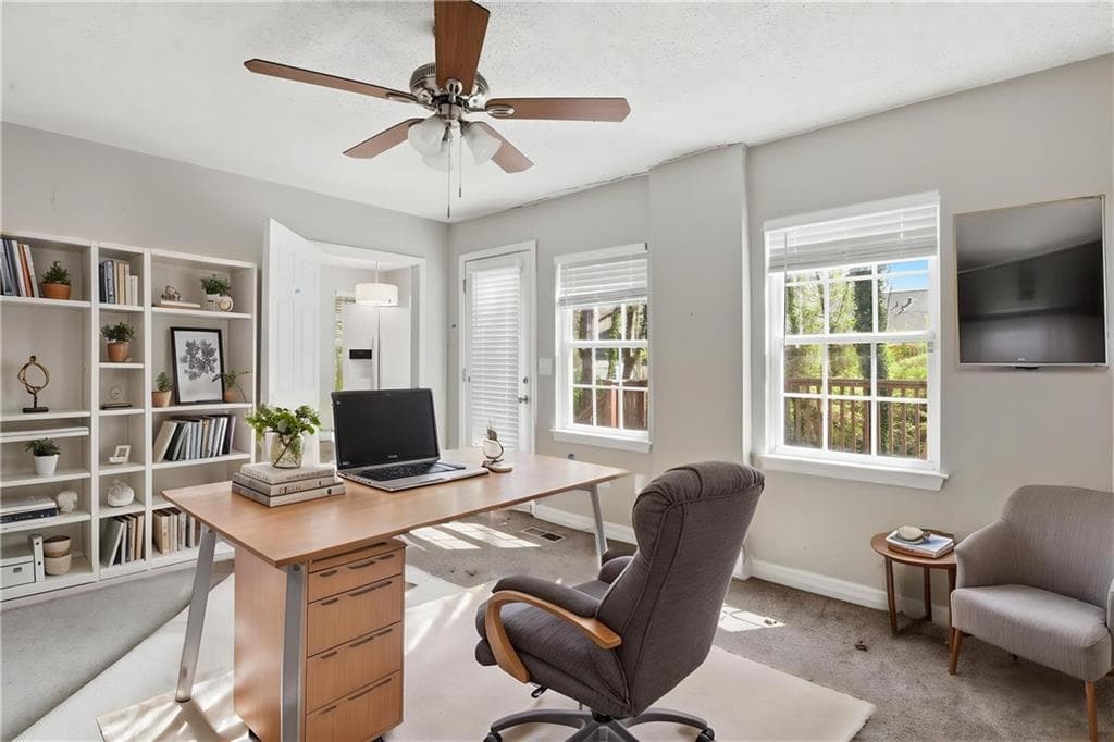 3 bedroom, 3 bathroom, 1,863 sq ft single family residence for sale at 1404 Chapel Hill Lane, Marietta, GA 30008 — photo 3