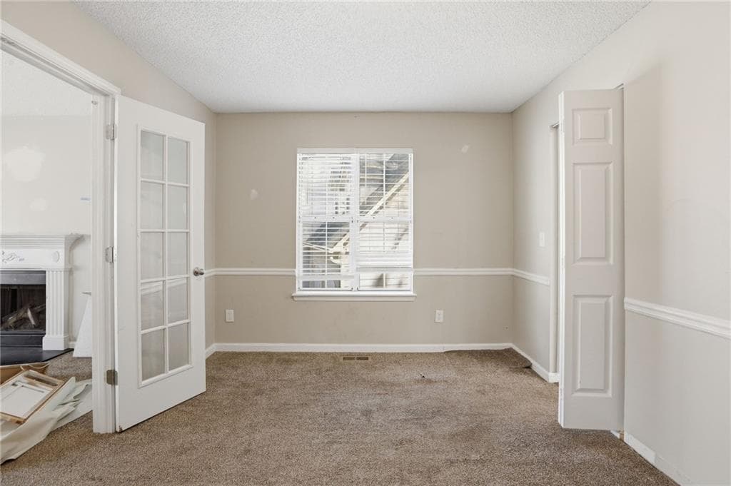 3 bedroom, 3 bathroom, 1,863 sq ft single family residence for sale at 1404 Chapel Hill Lane, Marietta, GA 30008 — photo 10