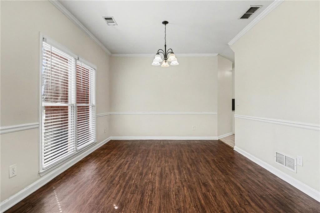 4 bedroom, 3 bathroom, 2,343 sq ft single family residence under contract at 7170 Threadstone Overlook, Duluth, GA 30097 — photo 8