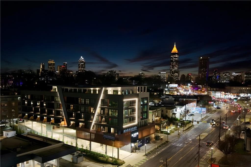 1 bedroom, 1 bathroom, 629 sq ft condominium sold at 567 Ponce De Leon Avenue 318, Atlanta, GA 30308